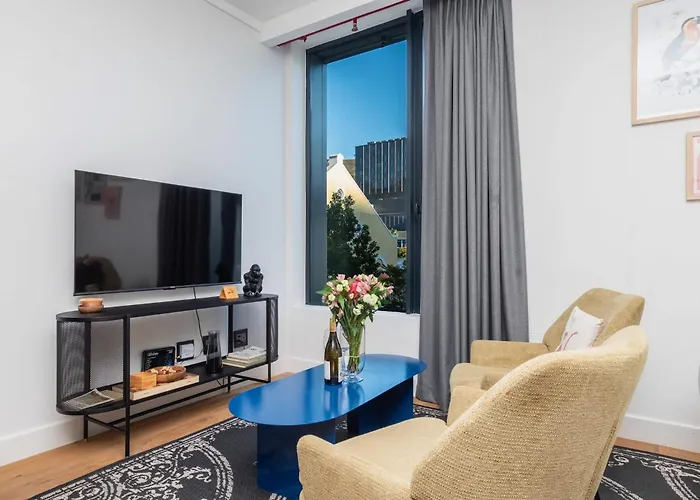 Chic Studio Retreat At The Barracks On Bree Street