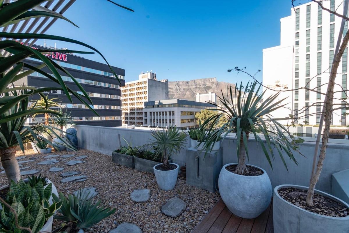 Chic Retreat At The Barracks On Bree Street