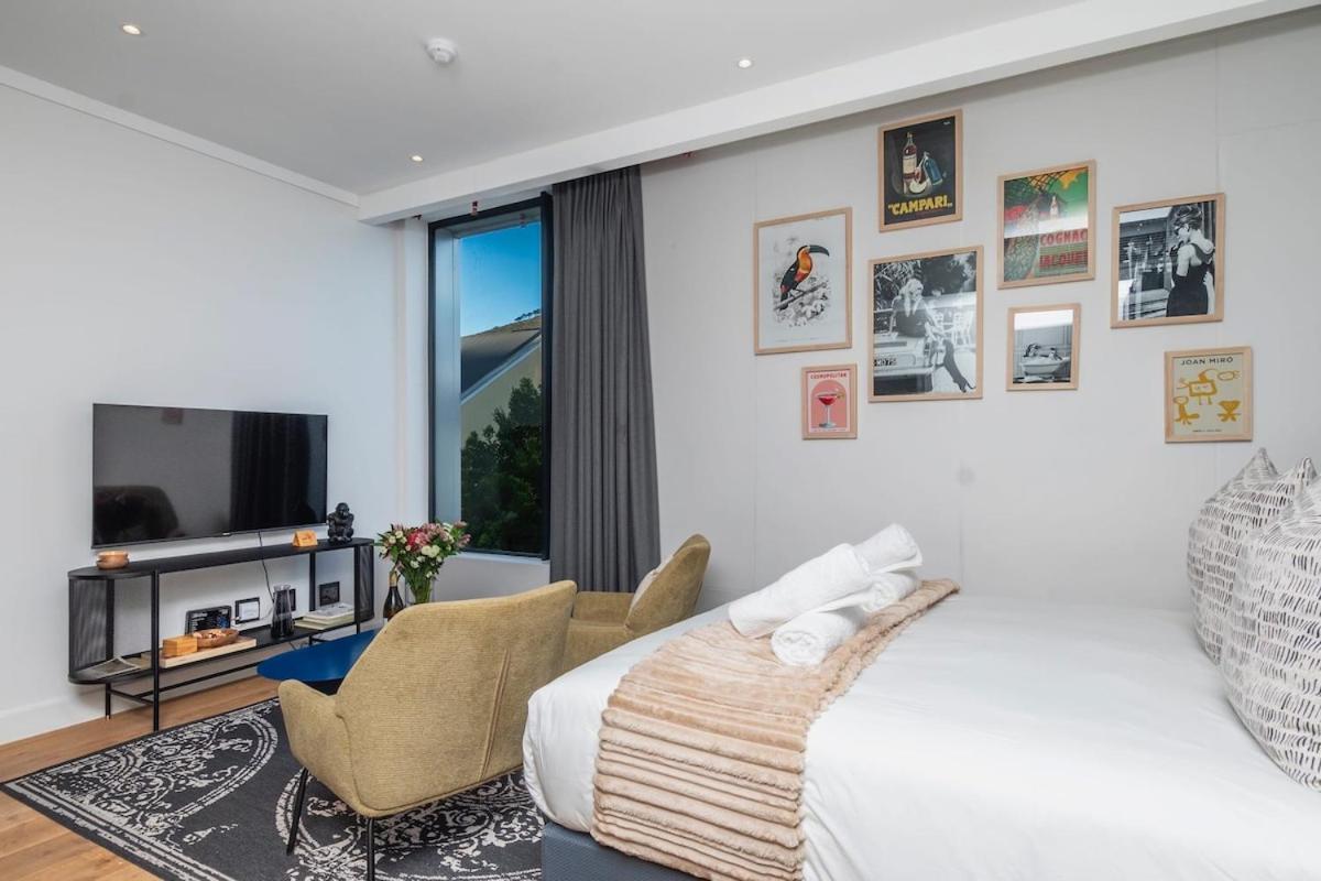 Apartment Chic Retreat At The Barracks On Bree Street *