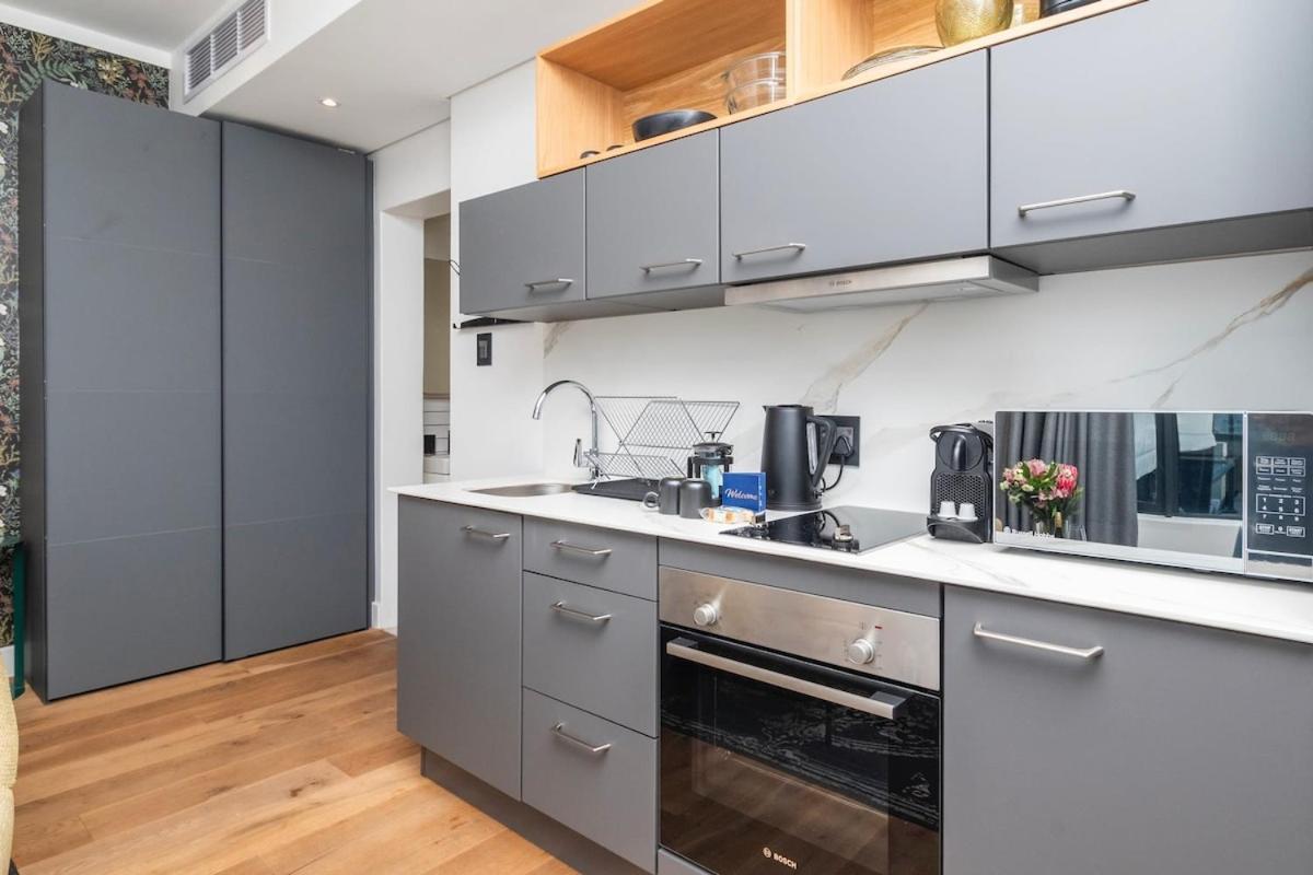 Chic Retreat At The Barracks On Bree Street Cape Town