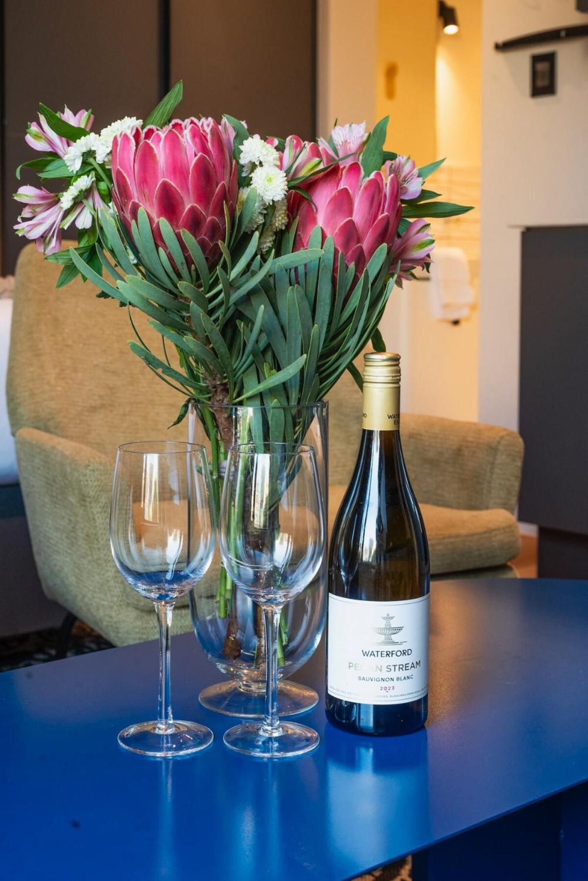 Chic Retreat At The Barracks On Bree Street Cape Town